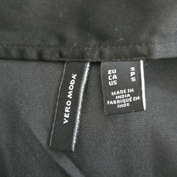 Vero Moda Kayla Asymmetric Mini Skirt NWOT - Picture 10 of 11